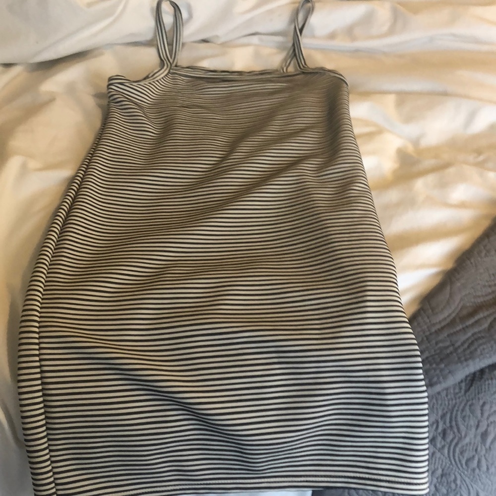 KENDALL AND KYLIE form fitting dress